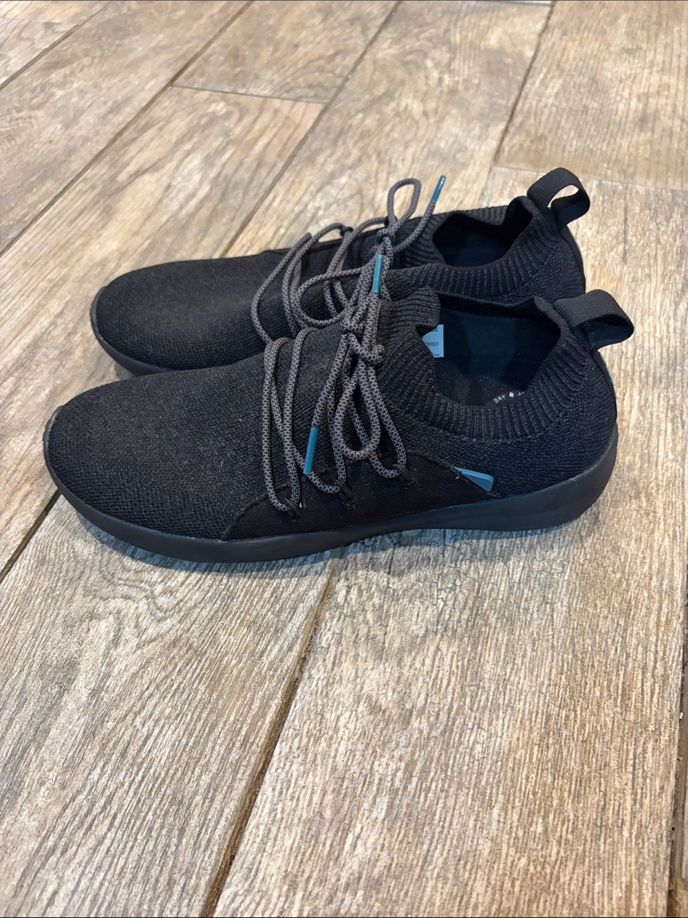 Vessi Cityscape Classic Black Knit Sneakers Women’s size 9